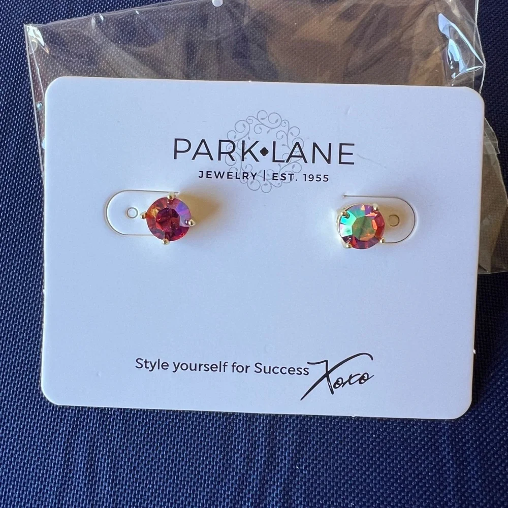 Park Lane Iridescent Pink Stud Earrings.     3 carat - Picture 2 of 2